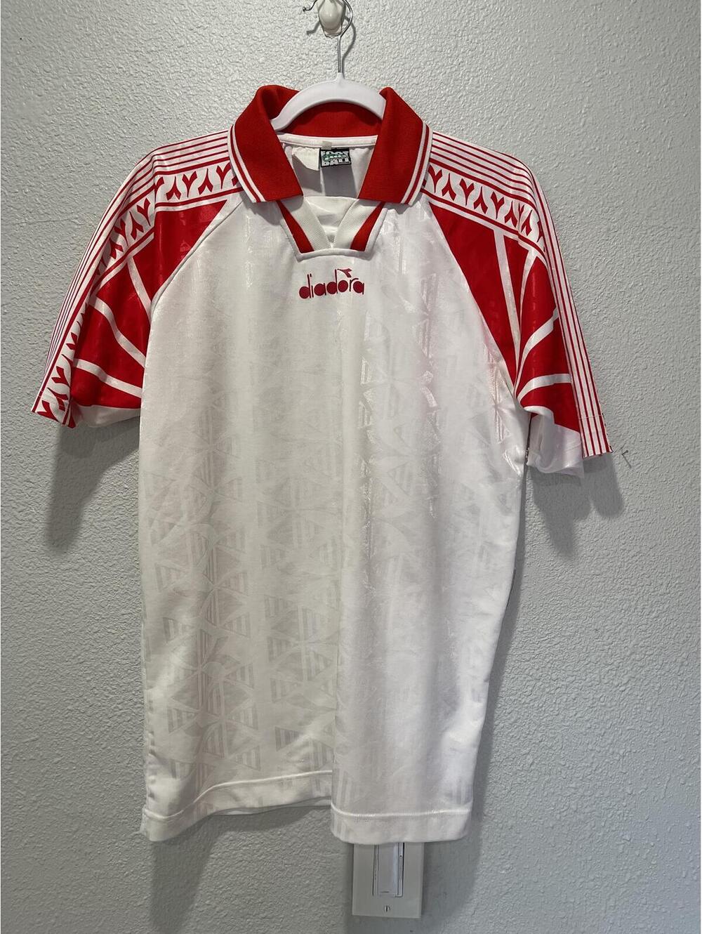 Vintage Diadora White and Red Polo Shirt Size L
